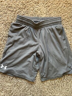 Under Armour Boys Medium Dark Gray Athletic Shorts